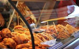 שוק אוכל מספר 9 - Markthalle Neun